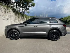 2022 Volkswagen Touareg 3.0TSI — фото 4