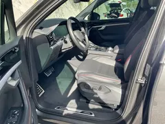 2022 Volkswagen Touareg 3.0TSI — фото 8