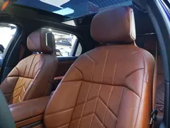 2023 BMW 7 740Li, синий — фото 11
