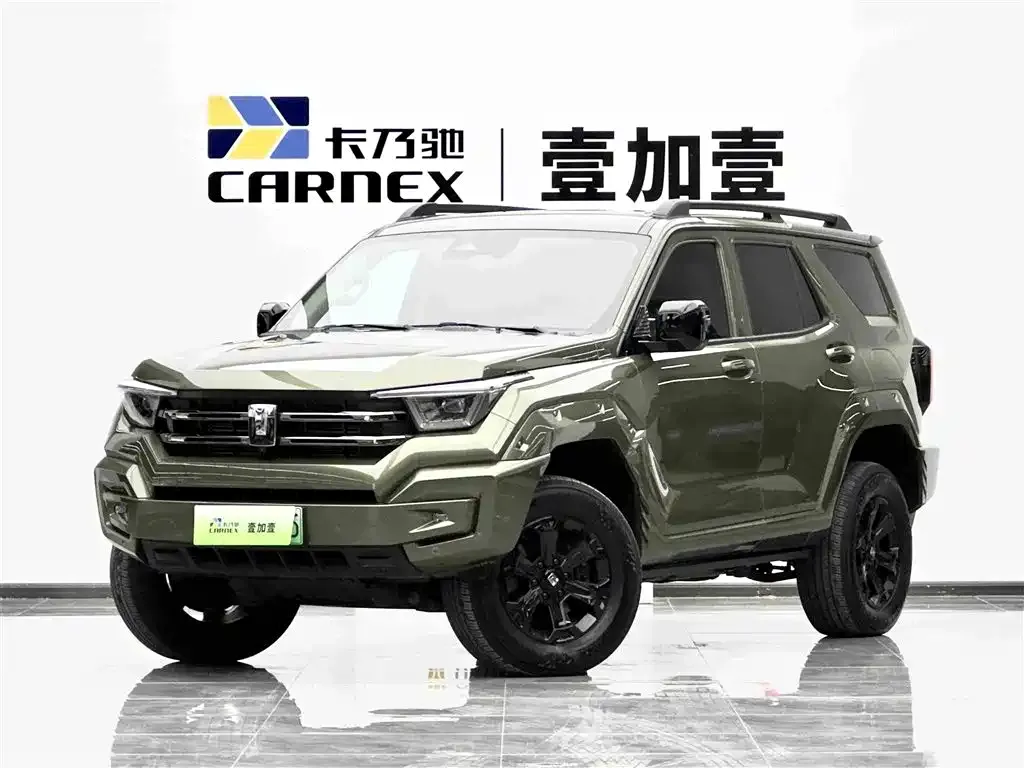 2023 Tank 400 Hi4-T