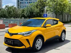 2022 Toyota C-HR 2.0L Comfort — фото 1