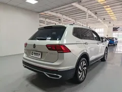 2022 Volkswagen Tiguan L 330TSI AT 2WD — фото 4