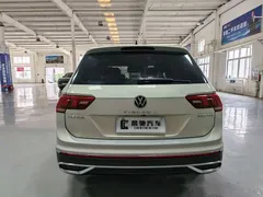2022 Volkswagen Tiguan L 330TSI AT 2WD — фото 5