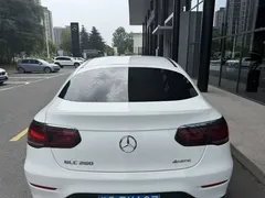 2023 Mercedes-Benz GLC Coupe 260 4MATIC SUV, белый — фото 6