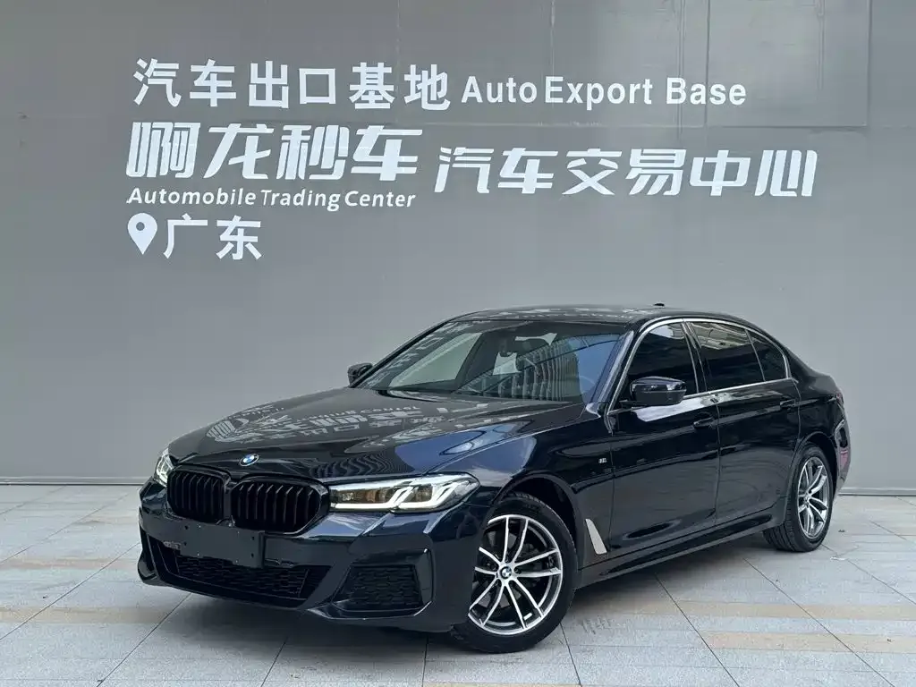 2022 BMW 5 Series 5 525Li M