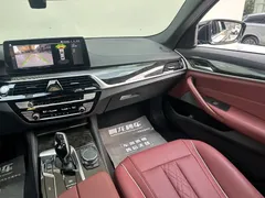 2022 BMW 5 Series 5 525Li M, чёрный — фото 10
