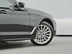 2022 BMW 5 Series 530Li, чёрный — фото 30