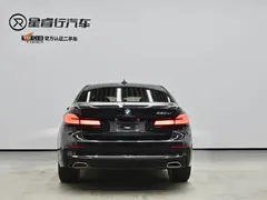 2022 BMW 5 Series 530Li, чёрный — фото 39