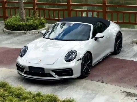 2022 Porsche 911 Carrera Cabriolet 3.0T