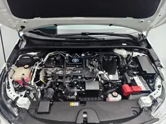 2022 Toyota Levin Hybrid 1.8H E-CVT Luxury, белый — фото 6