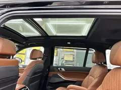 2021 BMW X7 xDrive40i M, чёрный — фото 12