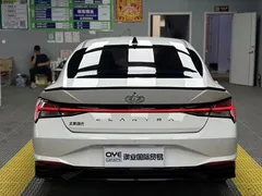 2021 Hyundai Elantra 1.5L CVT LUX Premium, белый — фото 5