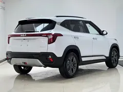 2023 Kia Seltos 1.5L CVT Luxury, белый — фото 4