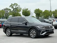 2023 Volkswagen Tiguan L 280TSI AT 2WD, чёрный — фото 2