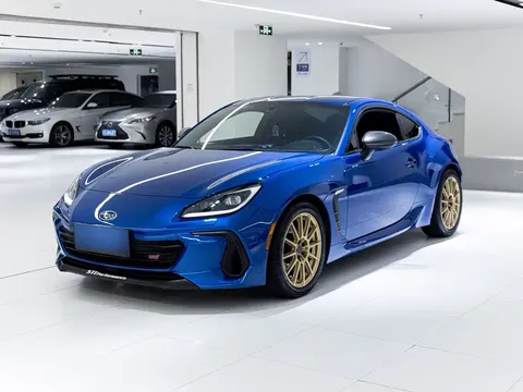2023 Subaru BRZ 2.4L MT 10