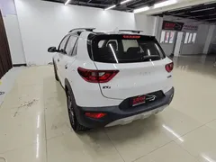 2021 Kia Yipao 1.4L CVT Sunroof, белый — фото 4