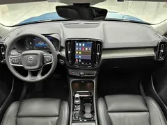 2023 Volvo XC40 B4 4WD Luxury, синий — фото 7