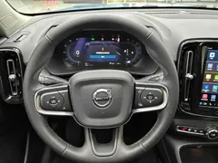 2023 Volvo XC40 B4 4WD Luxury, синий — фото 8