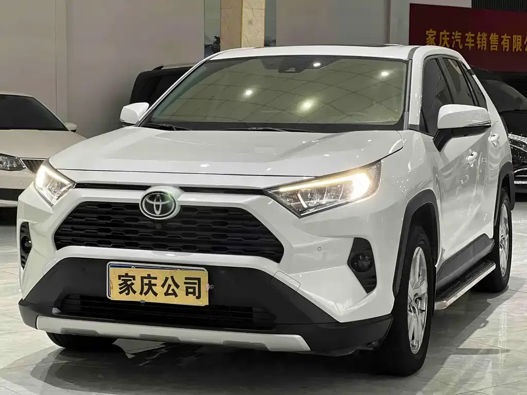 2022 Toyota RAV4 2.0L CVT 2WD Fashion