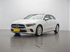2022 Mercedes-Benz A-Class A 200 Fashion, белый — фото 1