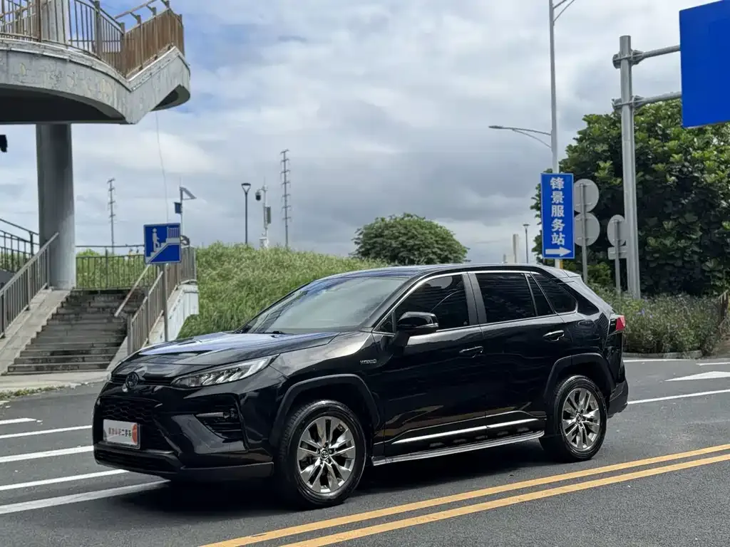 2021 Toyota Wildlander Hybrid 2.5L E-CVT 4WD Luxury