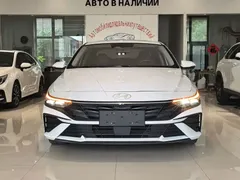 2023 Hyundai Elantra 1.5L CVT LUX Premium, белый — фото 4