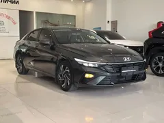 2023 Hyundai Elantra 1.5L CVT LUX Premium — фото 5