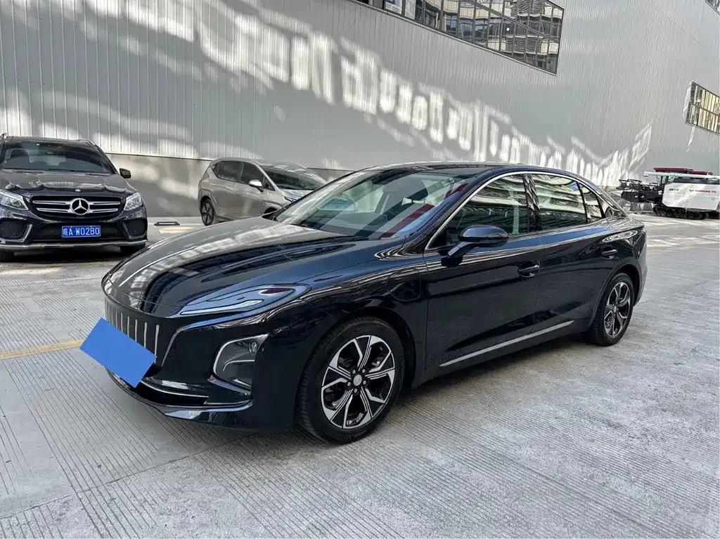 2024 Hongqi E-QM5 450km