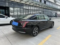 2024 Hongqi E-QM5 450km, чёрный — фото 4