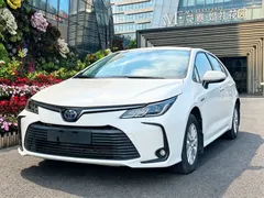 2021 Toyota Corolla Hybrid 1.8L E-CVT Elite, белый — фото 1
