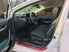 2021 Toyota Corolla Hybrid 1.8L E-CVT Elite, белый — фото 5