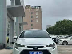 2021 Toyota Levin 185T CVT Luxury, белый — фото 2
