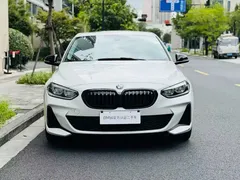 2022 BMW 1 Series 1 125i M, белый — фото 1