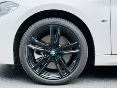 2022 BMW 1 Series 1 125i M, белый — фото 7