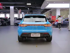 2022 Porsche Macan 2.0T, синий — фото 6