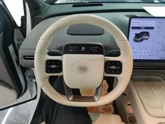 2025 Li Auto i6 2WD Standard, белый — фото 11