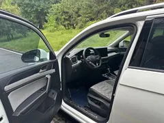 2023 Volkswagen Tayron 330TSI 2WD Plus, белый — фото 6