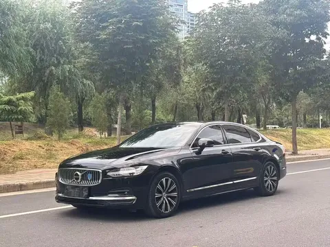 2021 Volvo S90