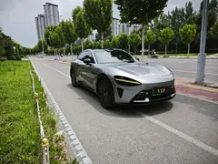 2025 Xiaomi YU7 — фото 3