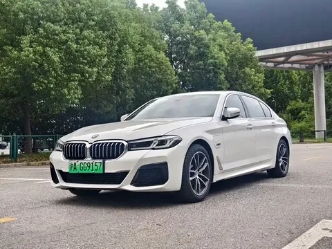 2022 BMW 5 Series 535Le M