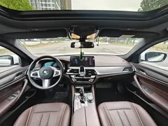 2022 BMW 5 Series 535Le M, белый — фото 4