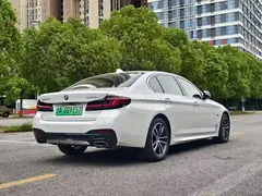 2022 BMW 5 Series 535Le M, белый — фото 7