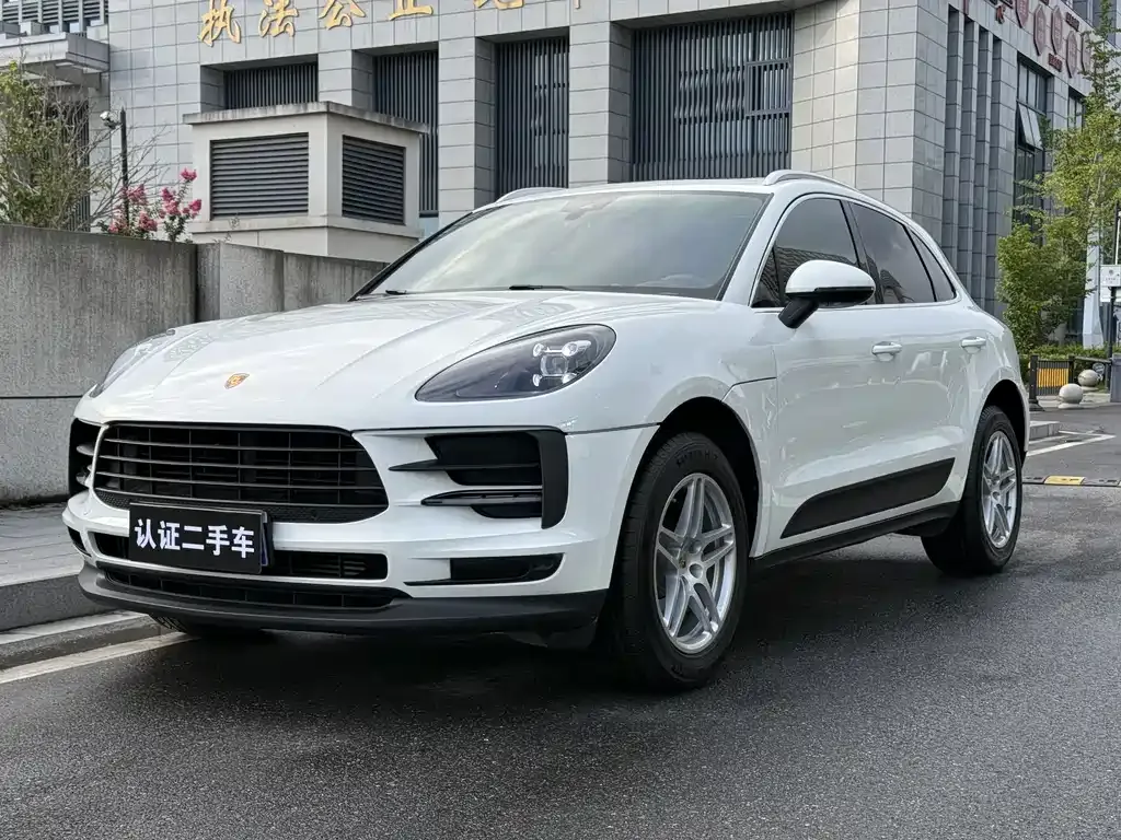 2021 Porsche Macan 2.0T