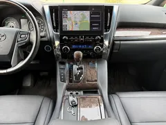 2021 Toyota Alphard Hybrid 2.5L Premium, белый — фото 8