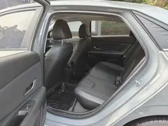 2022 Hyundai Elantra 1.5L CVT LUX Premium — фото 5