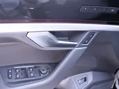 2022 Volkswagen Touareg 3.0TSI, чёрный — фото 17
