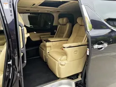2021 Toyota Alphard Hybrid 2.5L Premium, чёрный — фото 4