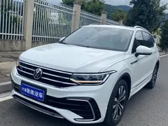 2022 Volkswagen Tiguan L 380TSI AT 4WD R-Line 7, белый — фото 3
