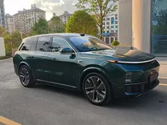 2025 Li Auto L8 Ultra, зелёный — фото 3