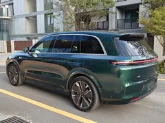 2025 Li Auto L8 Ultra, зелёный — фото 4